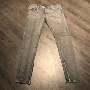 MNML light gray skinny jeans
